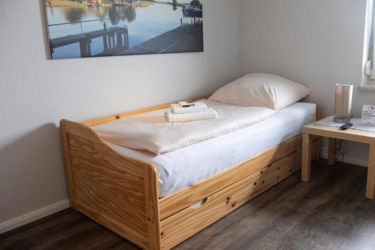 Zum Alten Faehrhaus - Bed & Breakfast Wrohm Екстериор снимка