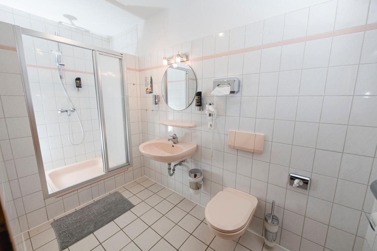 Zum Alten Faehrhaus - Bed & Breakfast Wrohm Екстериор снимка